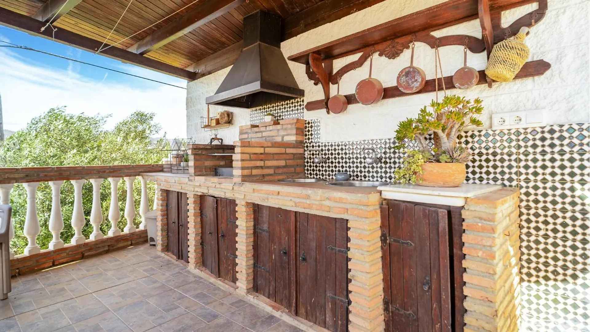 Gorgeous Home In Trapiche With Swimming Pool